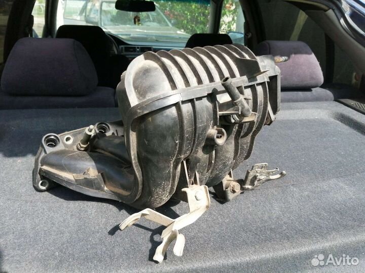 Впускной коллектор