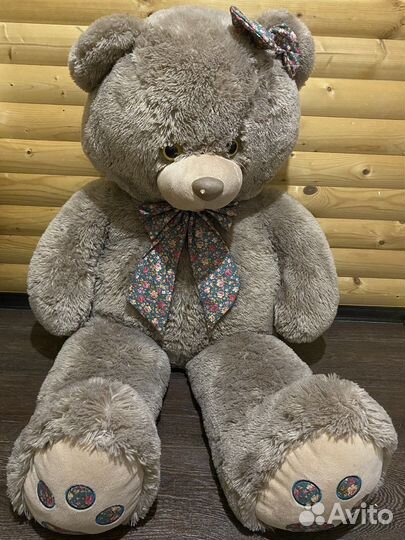 Плюшевый медведь большой