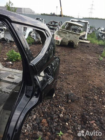 Крыло заднее левое Mitsubishi Pajero/Montero Sport