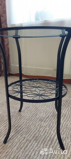 Журнальный столик IKEA со стеклом