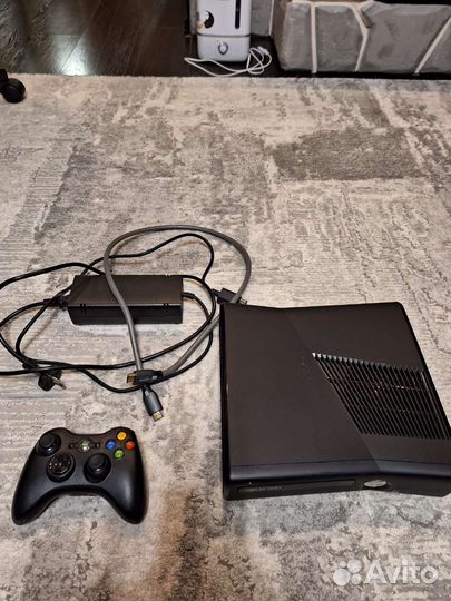 Xbox 360 с играми