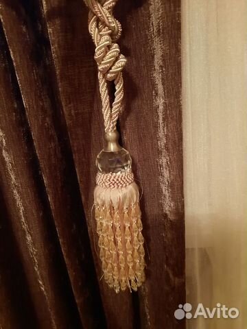 Держатель с кистями для штор