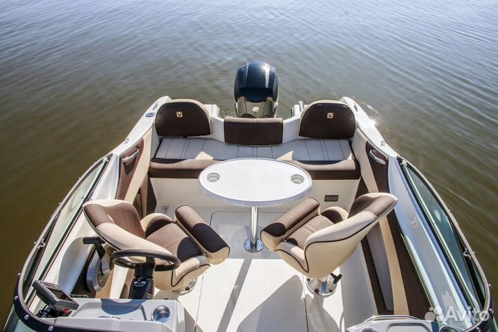 Катер с каютой Velvette 20 Image