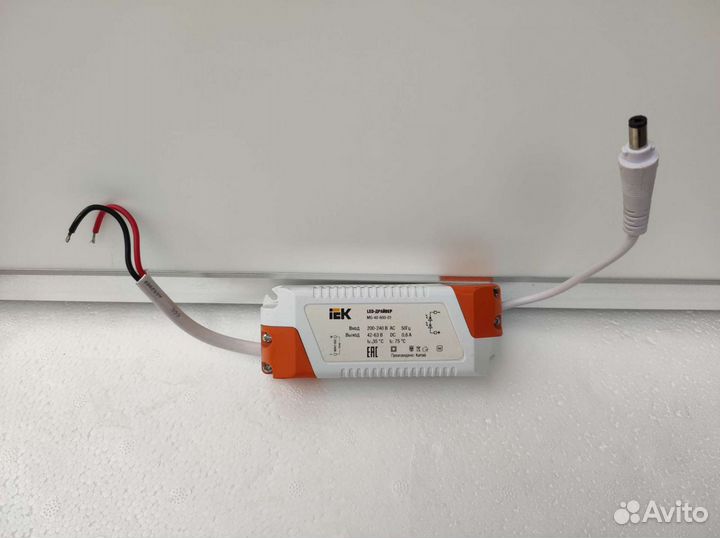 Светодиодная лампа, потолочный светильник