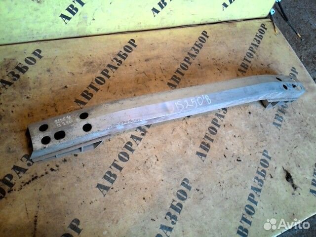 Усилитель заднего бампера Lexus Is250 2005-2013