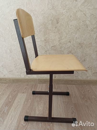 Продам стулья ученические новые