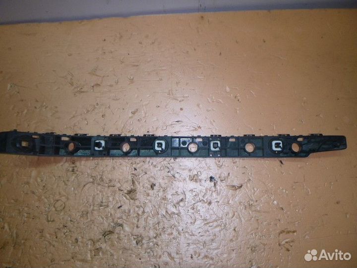 Направляющая заднего бампера левая nissan X-trail