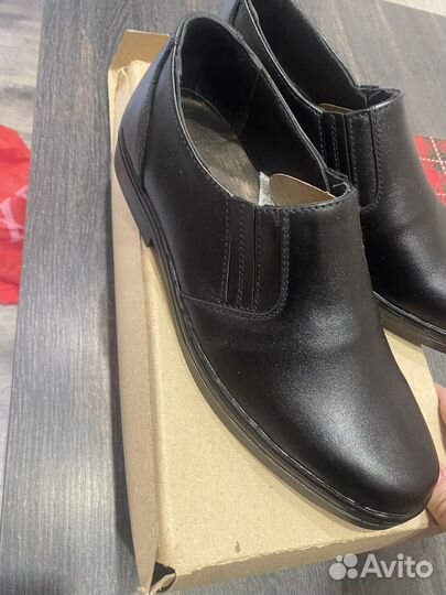 Туфли мужские 39 размер новые