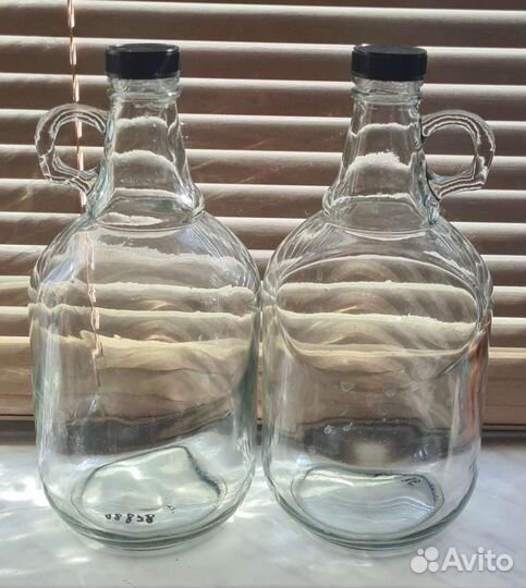 Стеклянный бутыль