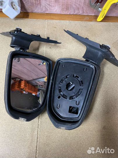 Поворотники в зеркала Лада Веста