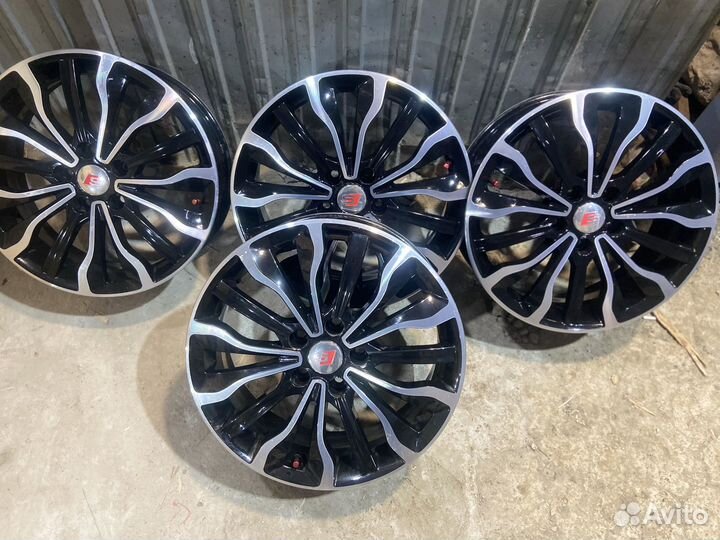 Литые диски R17 5x112 4шт