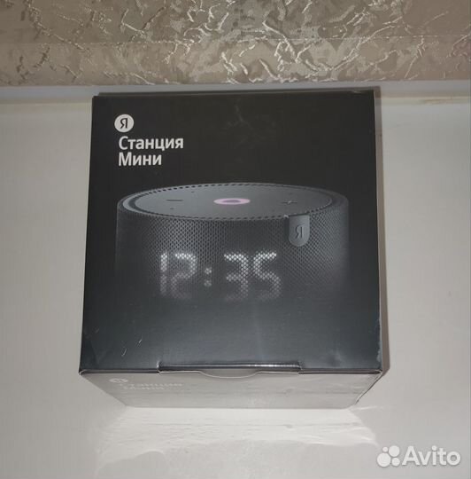 Алиса mini с часами, умная колонка