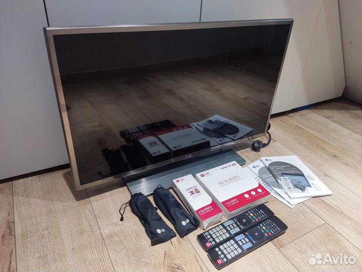 Телевизор LG 32LB650V SMART TV 3D Wi-Fi