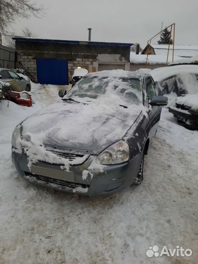 LADA Priora 1.6 МТ, 2009, битый, 150 000 км