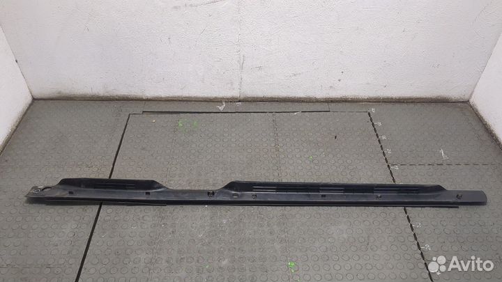 Накладка на порог левая передняя Chevrolet Tahoe, 2003