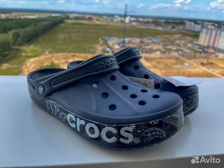 Шлепанцы мужские crocs