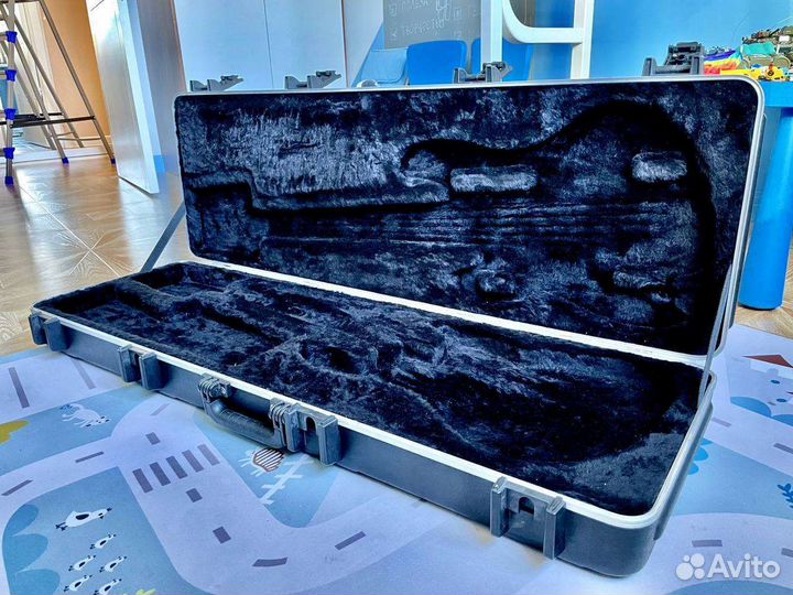 Кейс Fender (кофр) для бас гитары прямоугольный