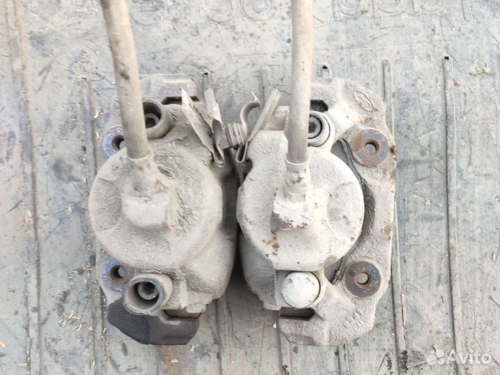 Тормозной суппорт Форд Скорпио 1