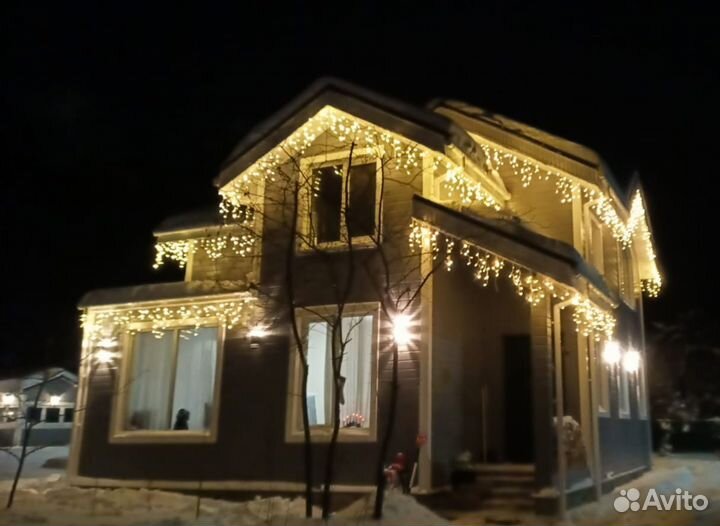 Украшение дома гирляндами, фасадное освещение