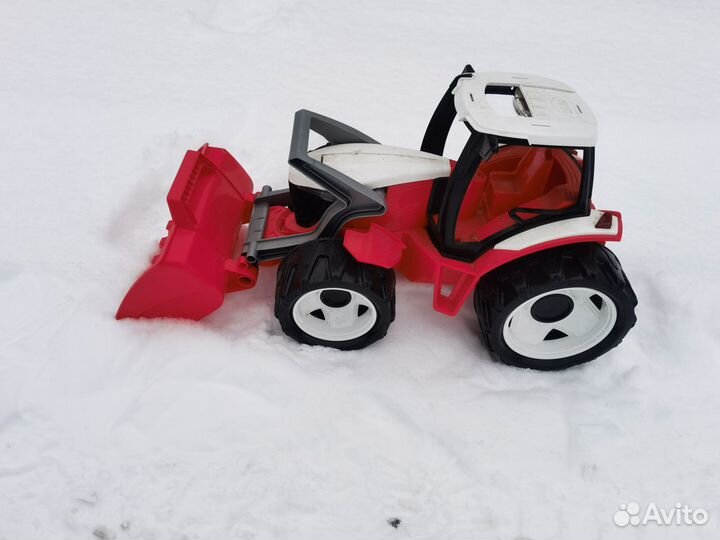 Детский трактор большой