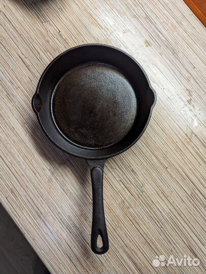 Чугунная сковорода 20 см