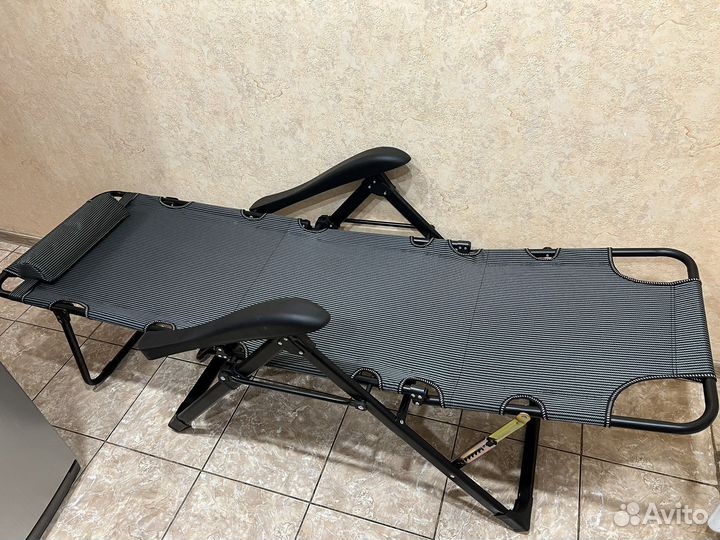 Лежак-шезлонг