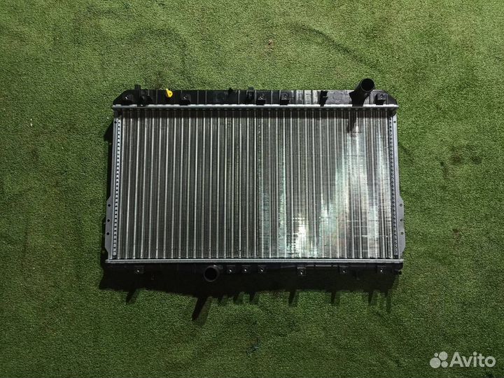 Радиатор охлаждения двигателя Chevrolet Lacetti