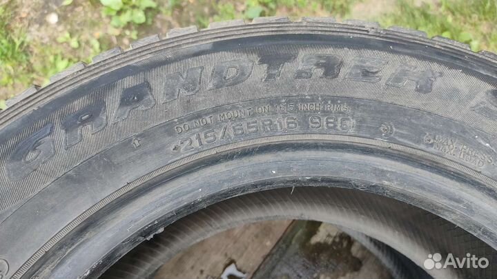 Dunlop Landsman 215/65 R16