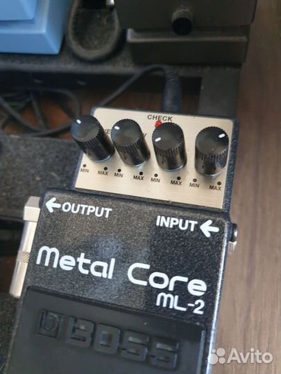 Педаль эффектов boss metal core ml-2