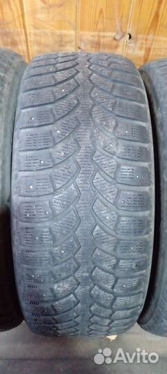 Bridgestone Blizzak Spike-01 255/55 R18 109T