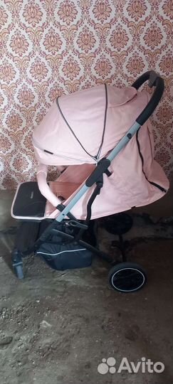 Прогулочная коляска новая