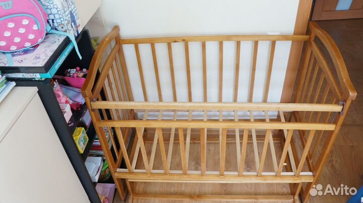 Детская кроватка