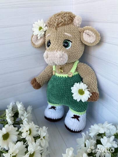 Вязаная игрушка бычок амигуруми