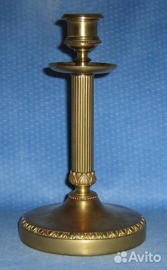 Антикварный бронзовый подсвечник