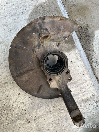 Кулак поворотный Нива 2121