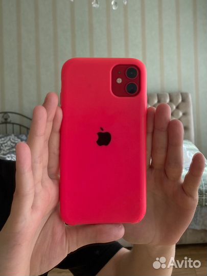 Чехол на iPhone 11