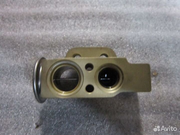 Клапан кондиционера VW Touareg 2002-2010,Cayenne 2