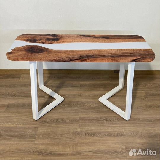 Кухонный стол 'Structural Consideration'