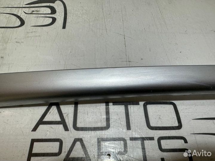 Накладка двери задняя левая Mercedes Benz Ml 164