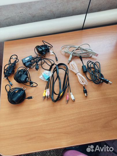 Телефонные зарядки переходники кабели пульт тв