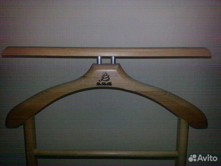 Вешалка для одежды напольная