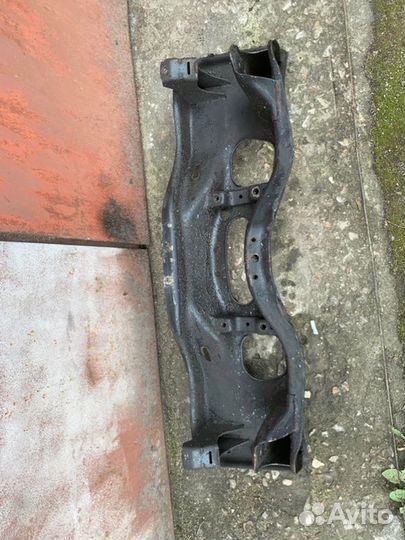 Балка подвески передняя Subaru Impreza GC 2.0