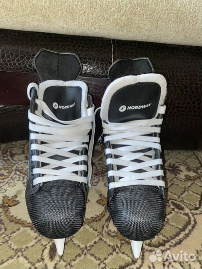 Коньки хоккейные 34 размер