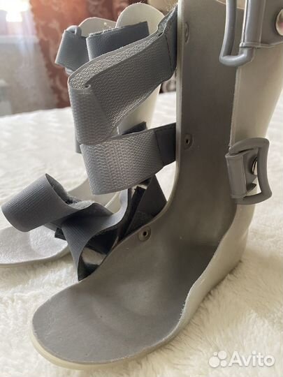 Тутор на голеностопный сустав