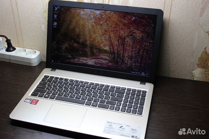 Asus R540YA/Как новый на SSD