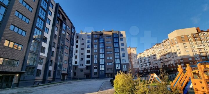 4-к. квартира, 107 м², 2/8 эт.