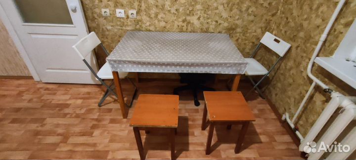 Кухонный стол