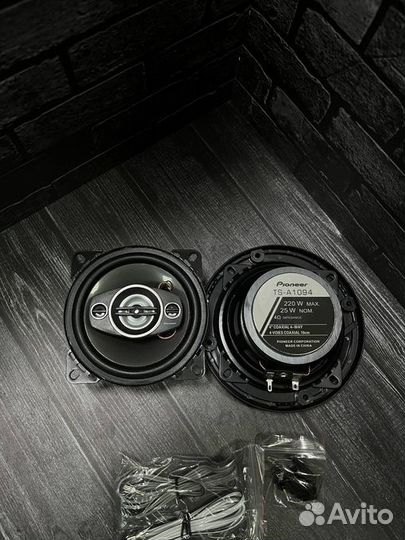 Автомобильные колонки 220w