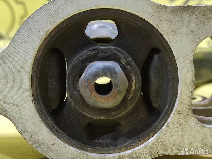 Рычаг передний правый Volkswagen Tiguan 5NZ cczc