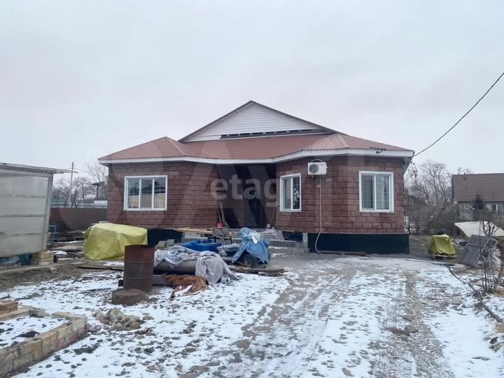 Дом 203,4 м² на участке 8,8 сот.